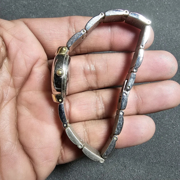 Carriage Ladies Quartz Fashion Watch Silver / Gold Tone Working shows signs of w - Picture 6 of 9